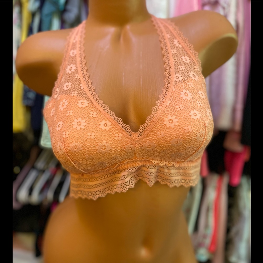 Victoria's Secret Light Pastel Orange Bralette M